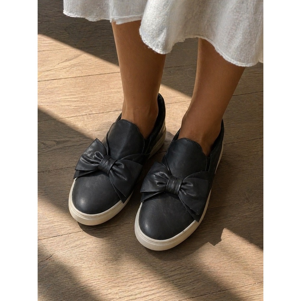 J. Adams Womens Black Bow Platform Slip On Sneakers Size 6.5 Round Toe Casual